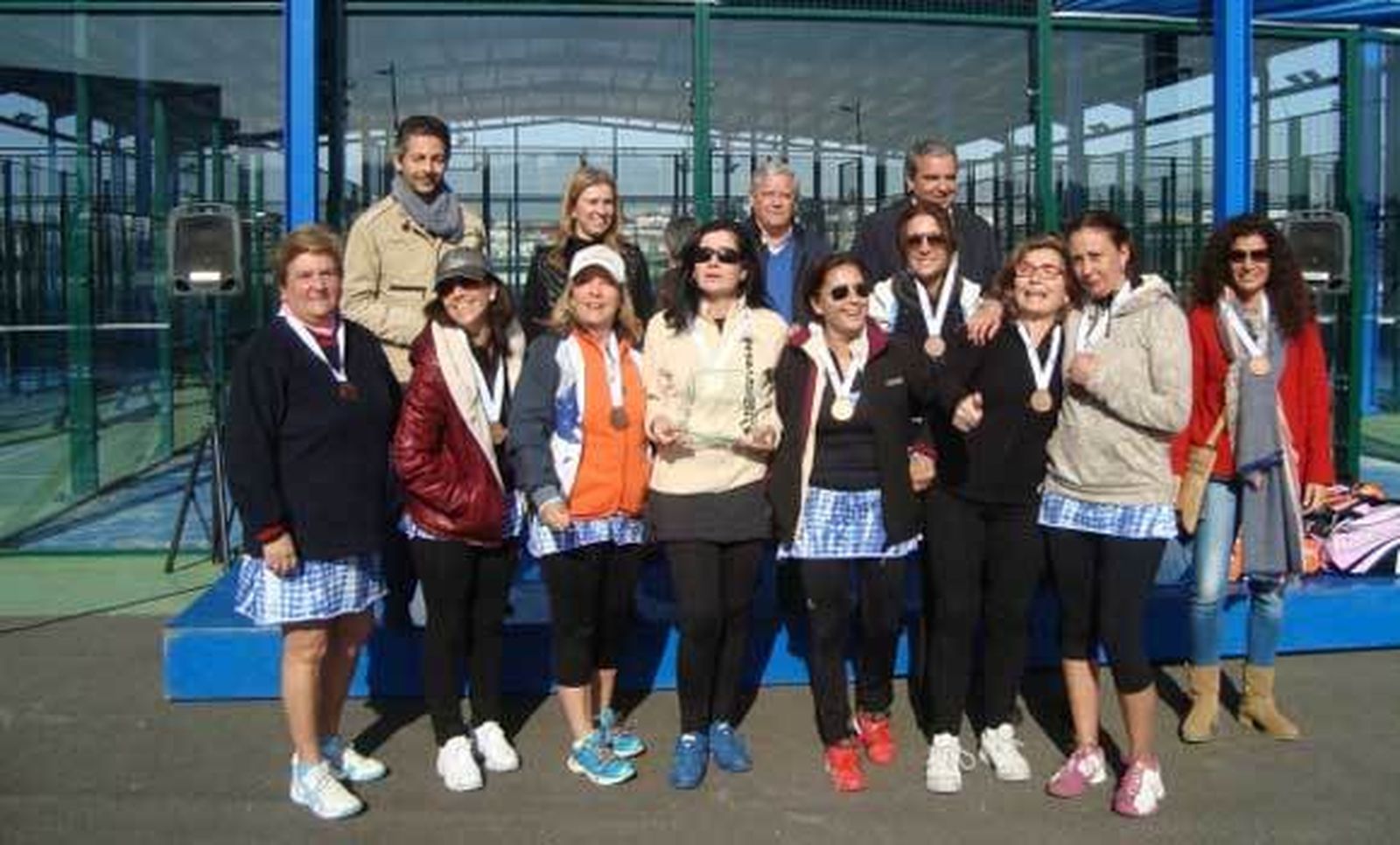 Asociación Tenis y Extreme se imponen en el torneo de Pádel femenino de Diputación