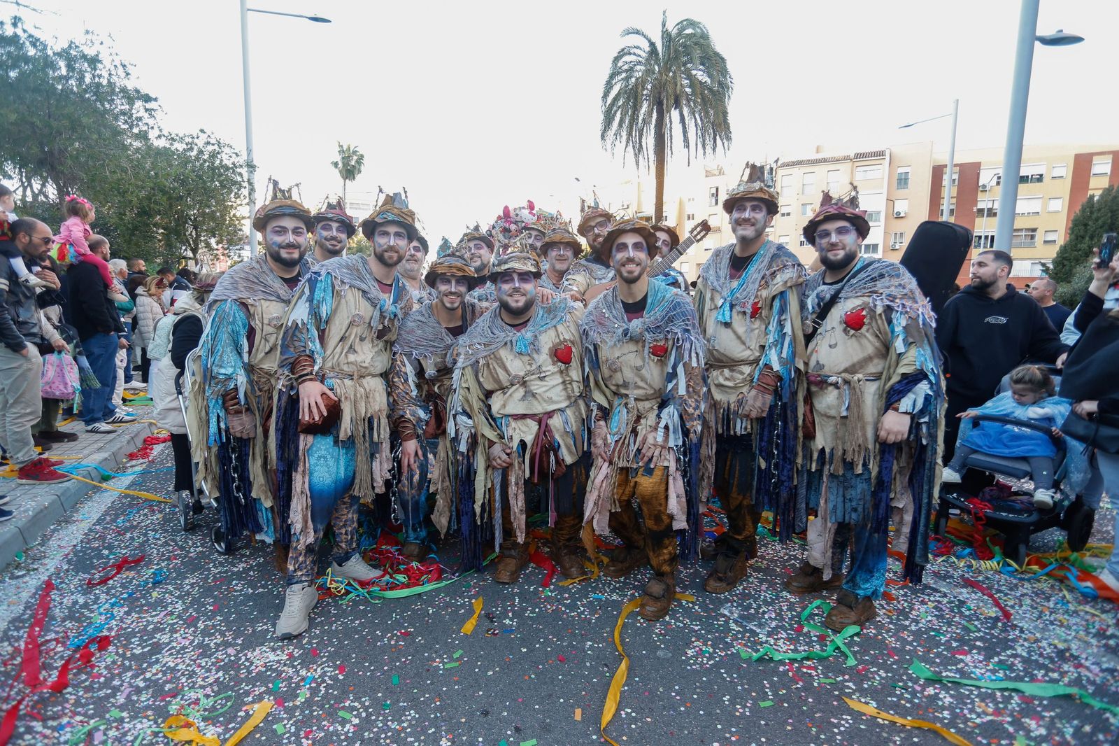 Búscate en las fotos de la cabalgata del Carnaval de Algeciras 2026