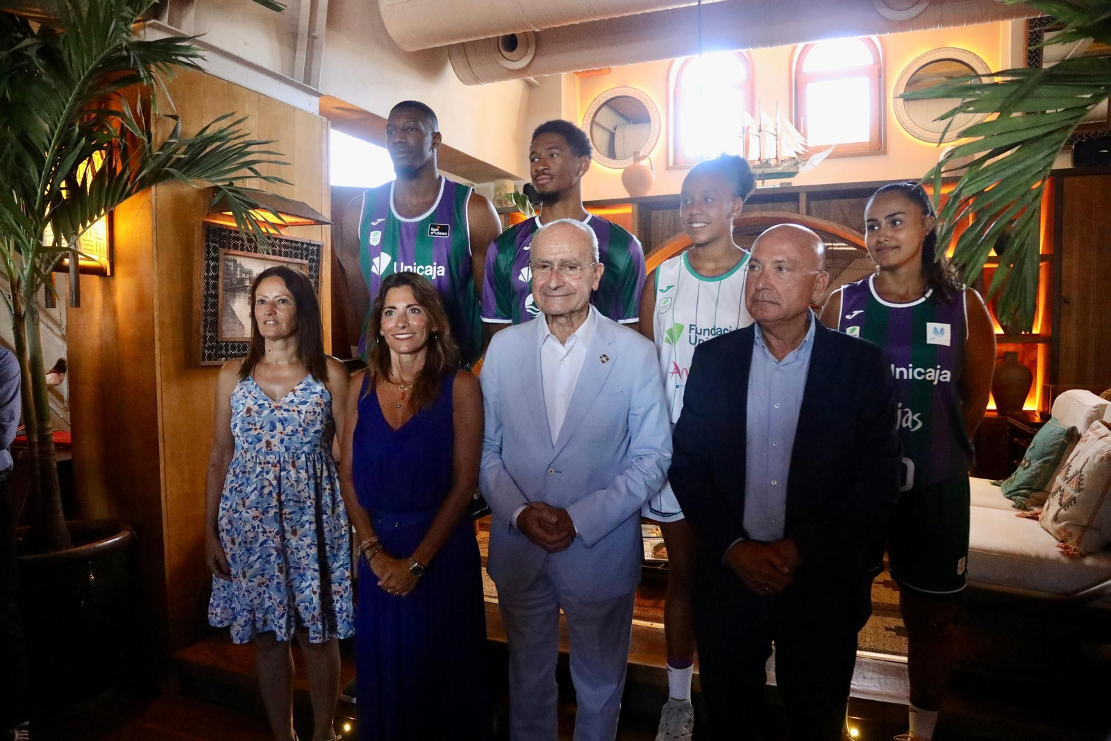 La presentación de las nuevas equipaciones del Unicaja, en fotos