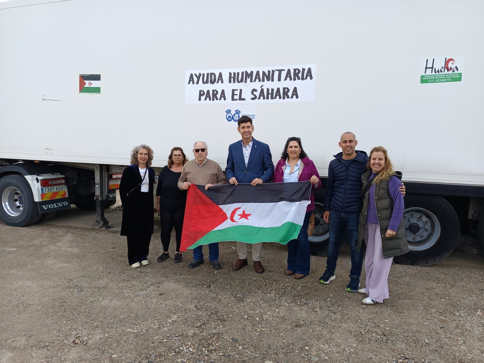 El camión con ayuda humanitaria para el Sáhara.