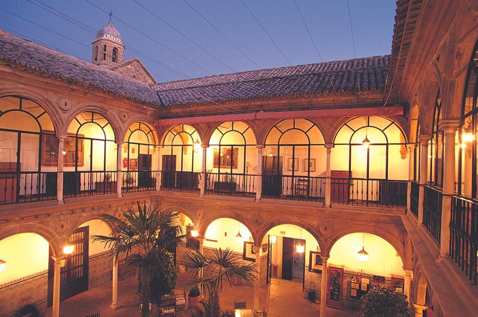 Patio interior del Palacio del Deán Ortega, actual parador.