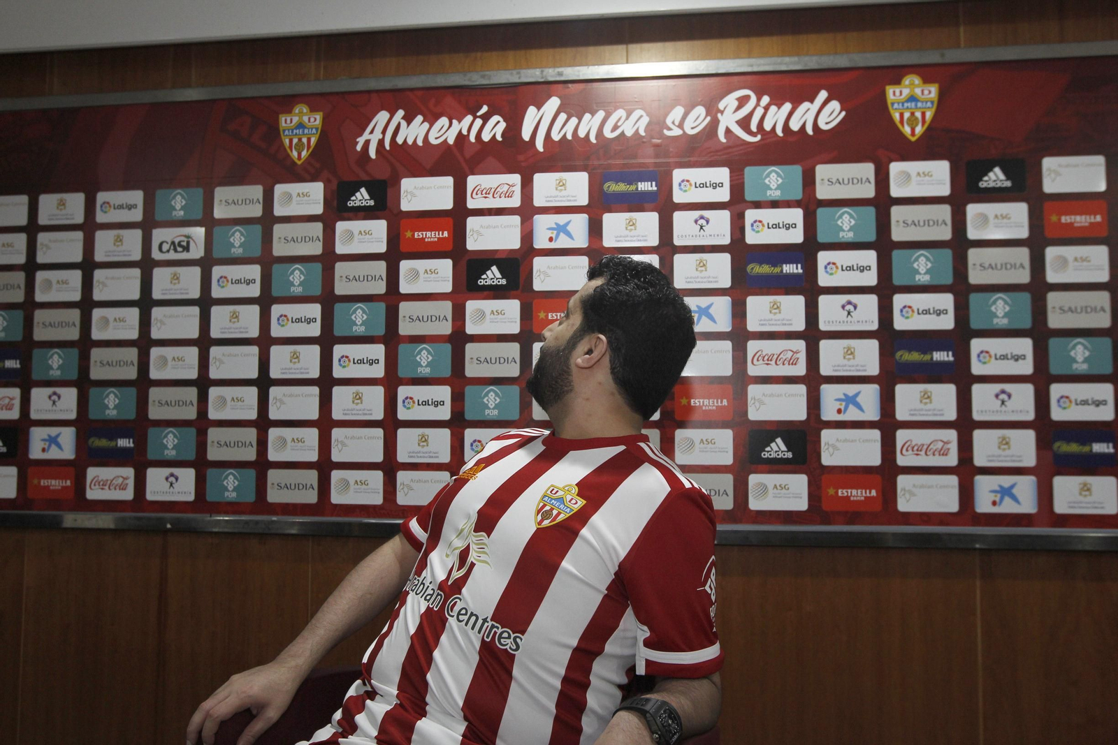 Fotogalería rueda de prensa dueño U.D. Almería, Turki Al-Sheik