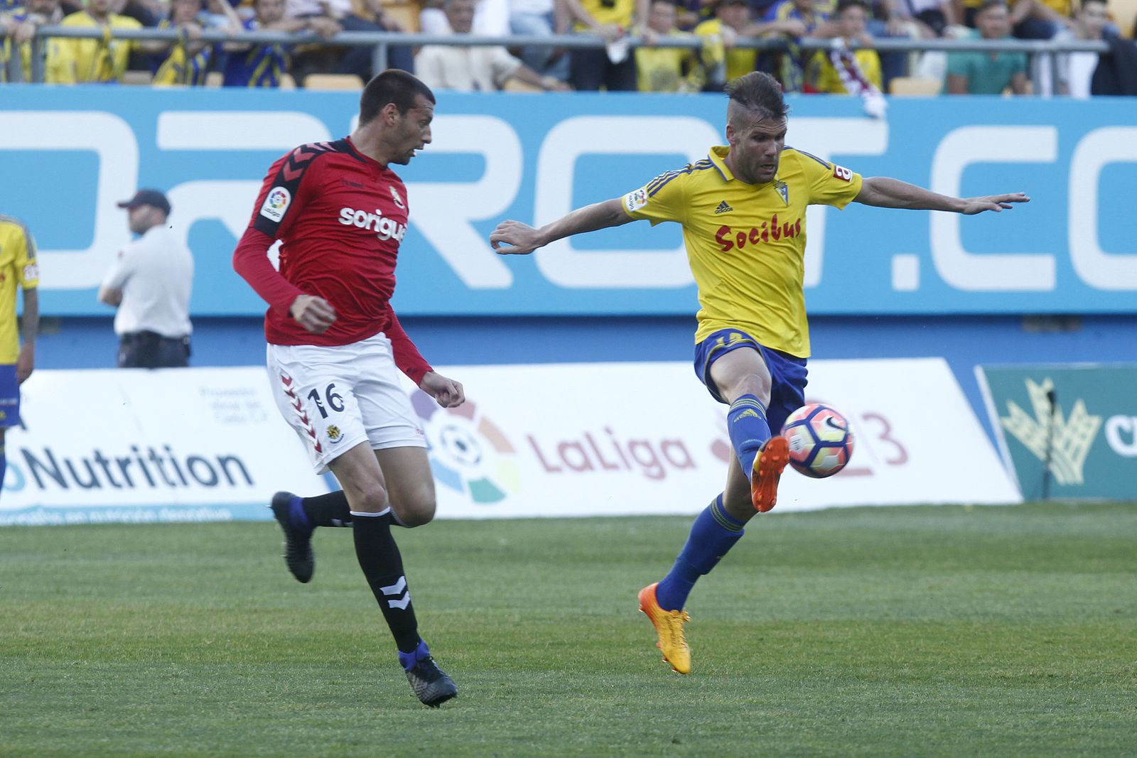 Las imágenes del Cádiz-Nástic