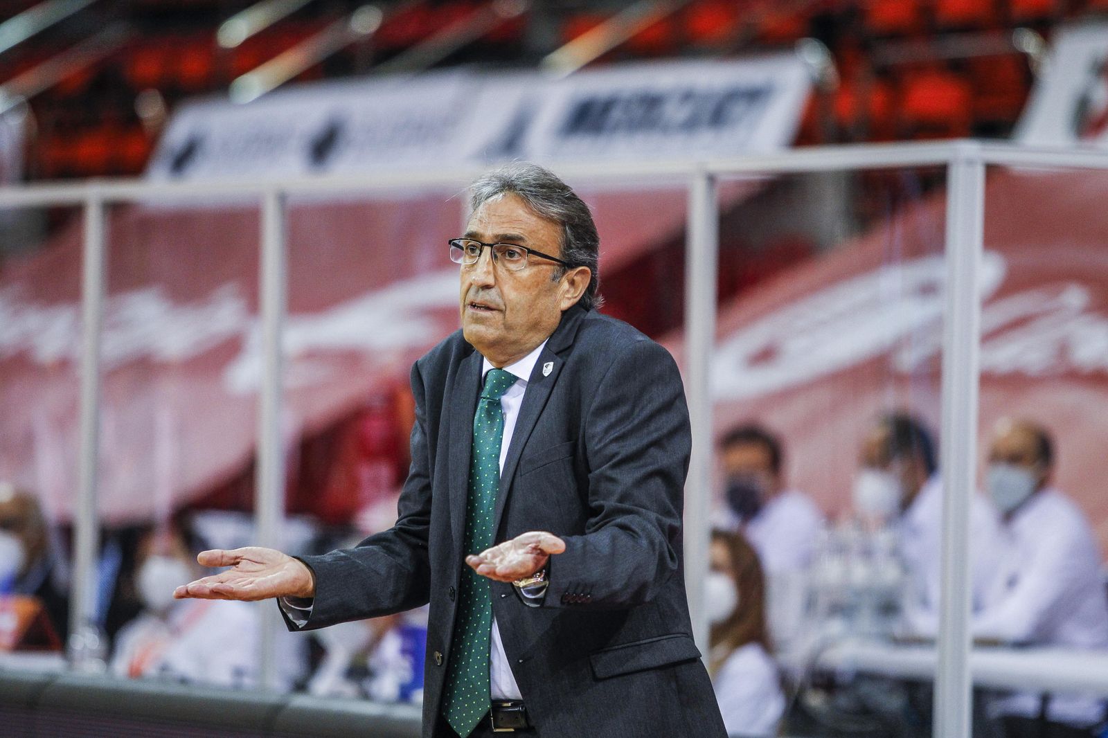 El triunfo del Unicaja ante el Zaragoza, en fotos