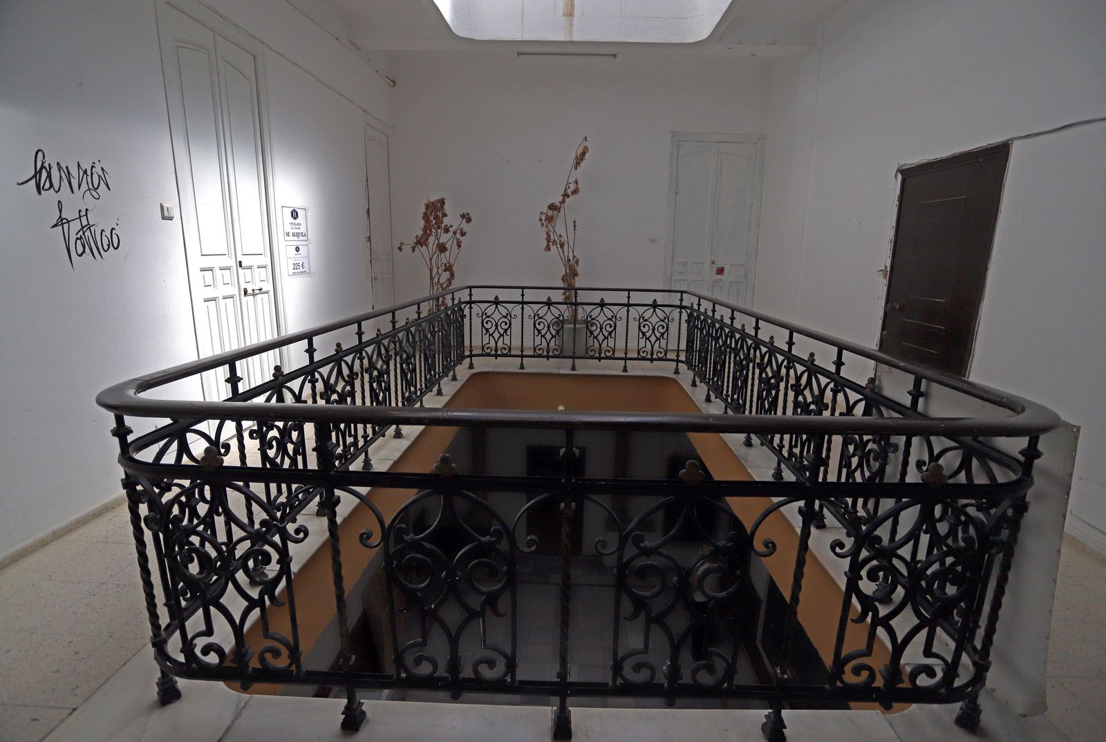 Imágenes del edificio de la calle Berdigón 3 en Huelva