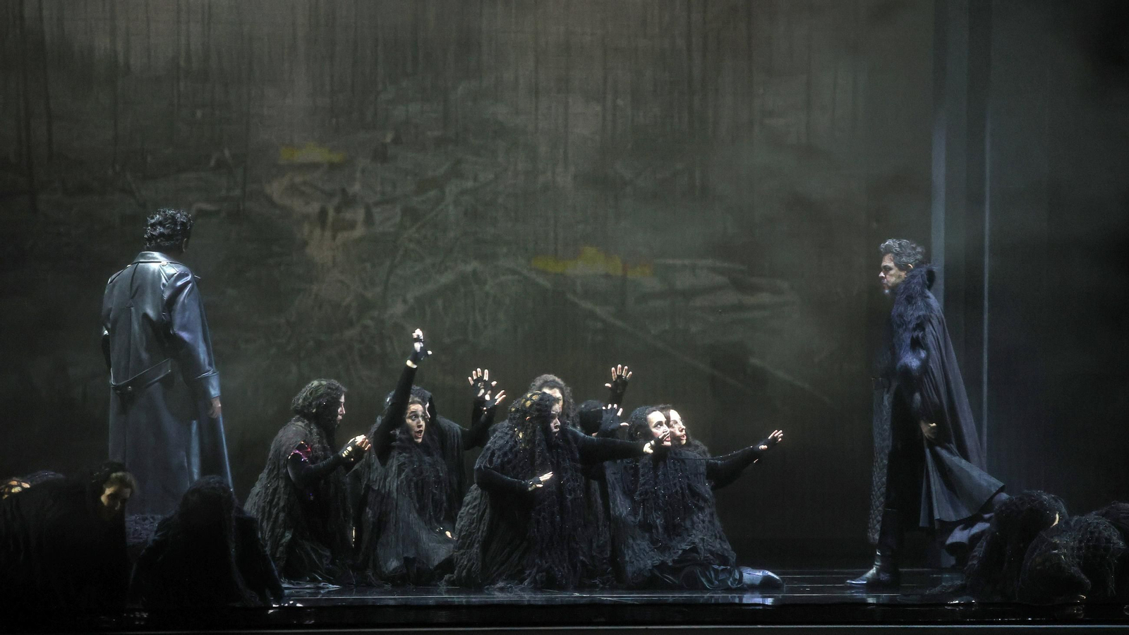 Imágenes de la ópera Macbeth en el Teatro Villamarta de Jerez