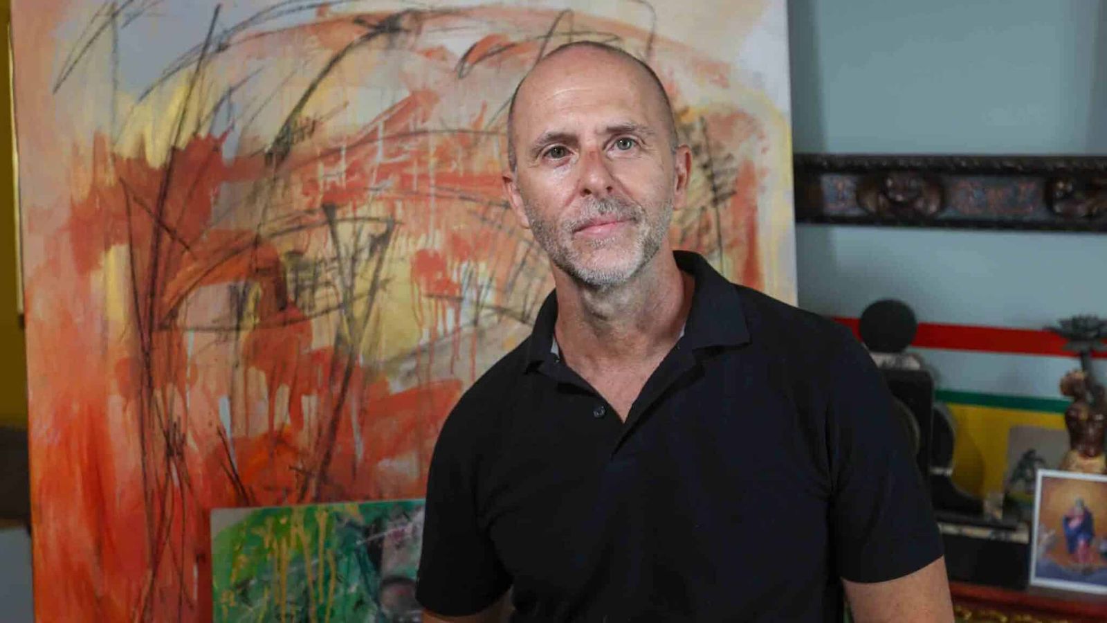 El artista Antoine Cas, que será el encargado de anunciar pictóricamente la Semana Santa