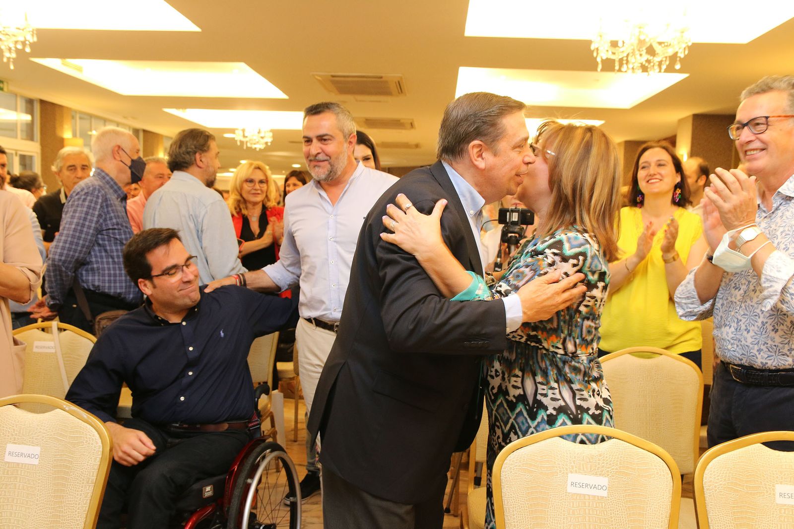 Fotogalería del ministro de Agricultura, Luis Planas, en un acto del PSOE de Almería