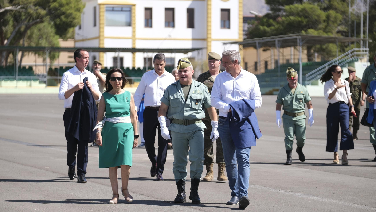 La Ministra de Defensa, Margarita Robles, visita la Base de La Legión en Viator, en imágenes