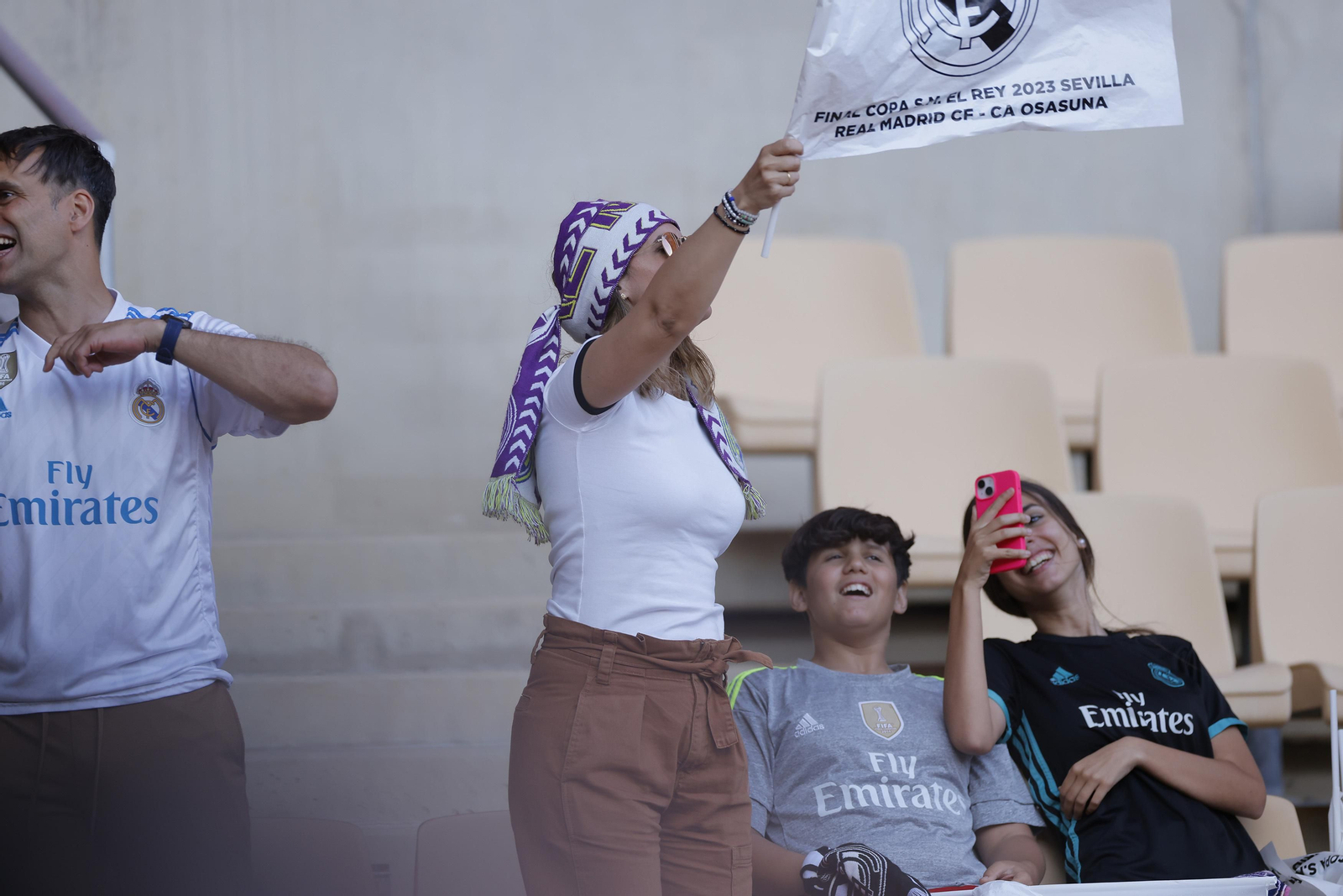 Búscate en las fotos de la final de la Copa del Rey entre el Madrid y el Osasuna