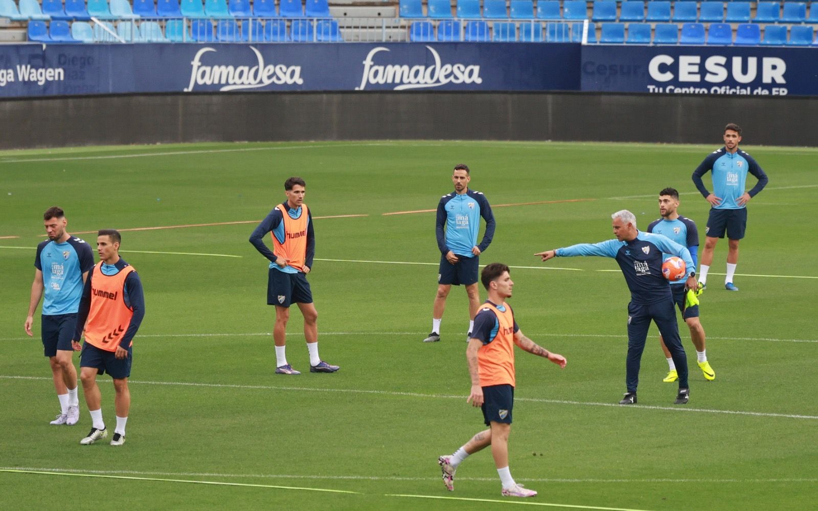 El Málaga CF prepara el derbi andaluz en La Rosaleda