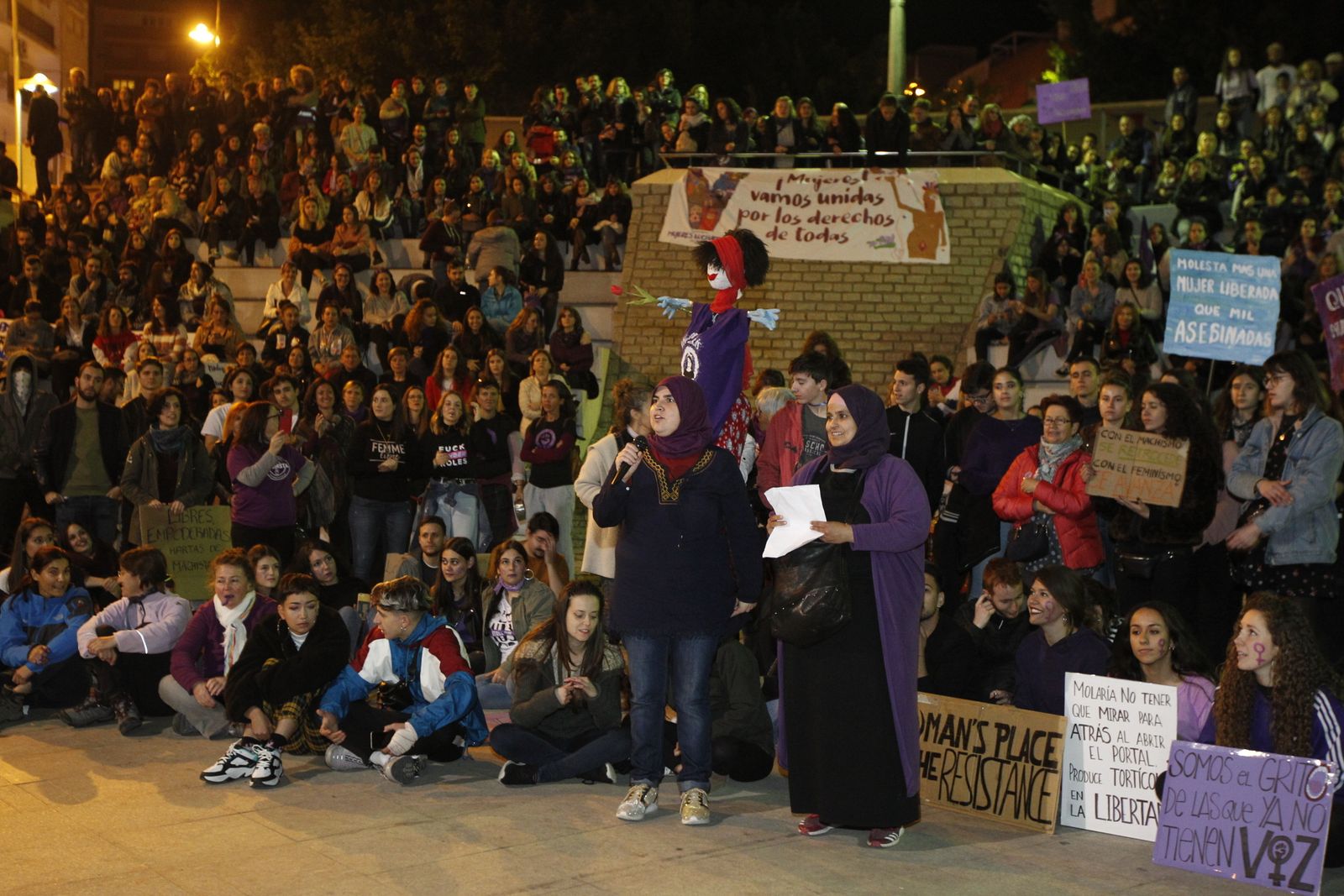 Fotogalería manifestación Día Internacional de la Mujer en Almería