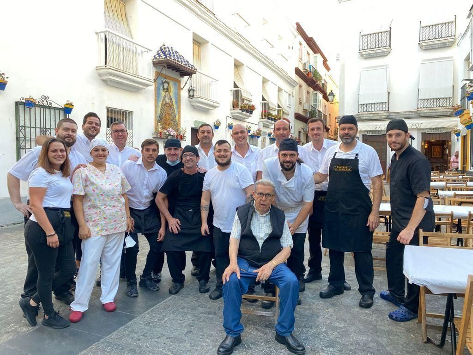 Historia en imágenes de la plaza del Tío la Tiza de Cádiz