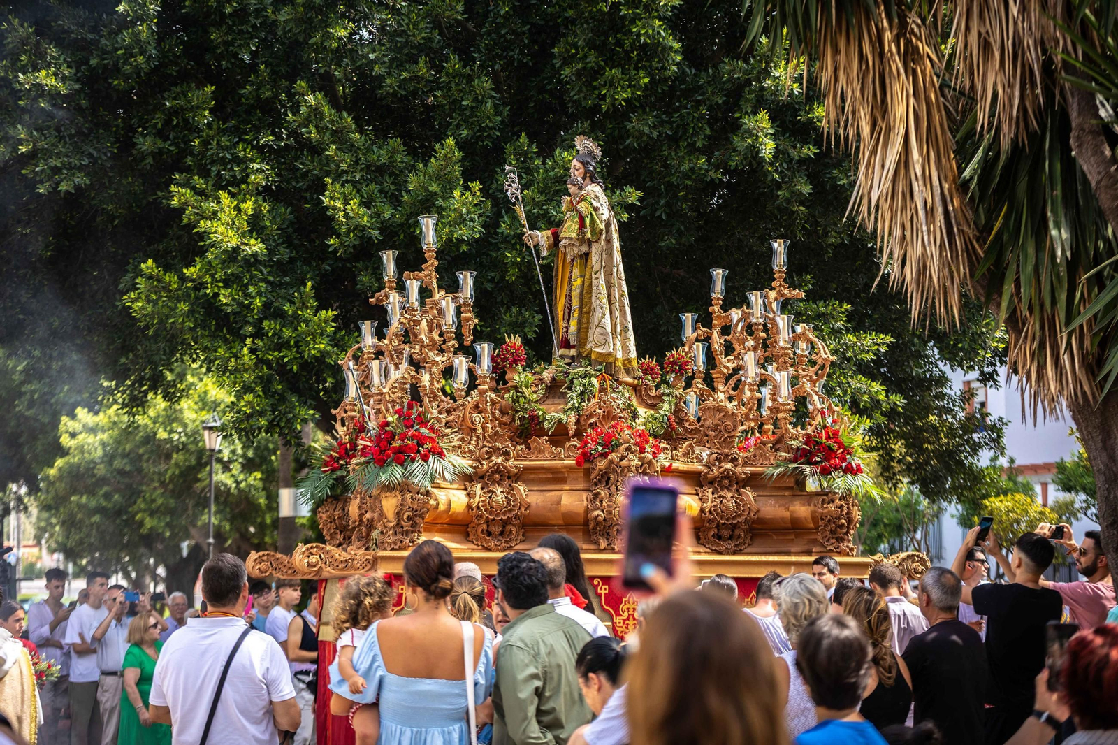 Las imágenes de la procesión extraordinaria del Patrón San José en San Fernando