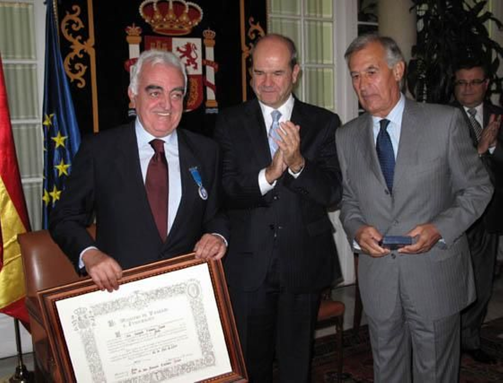 Galardón del Gobierno a Bernardo Contreras