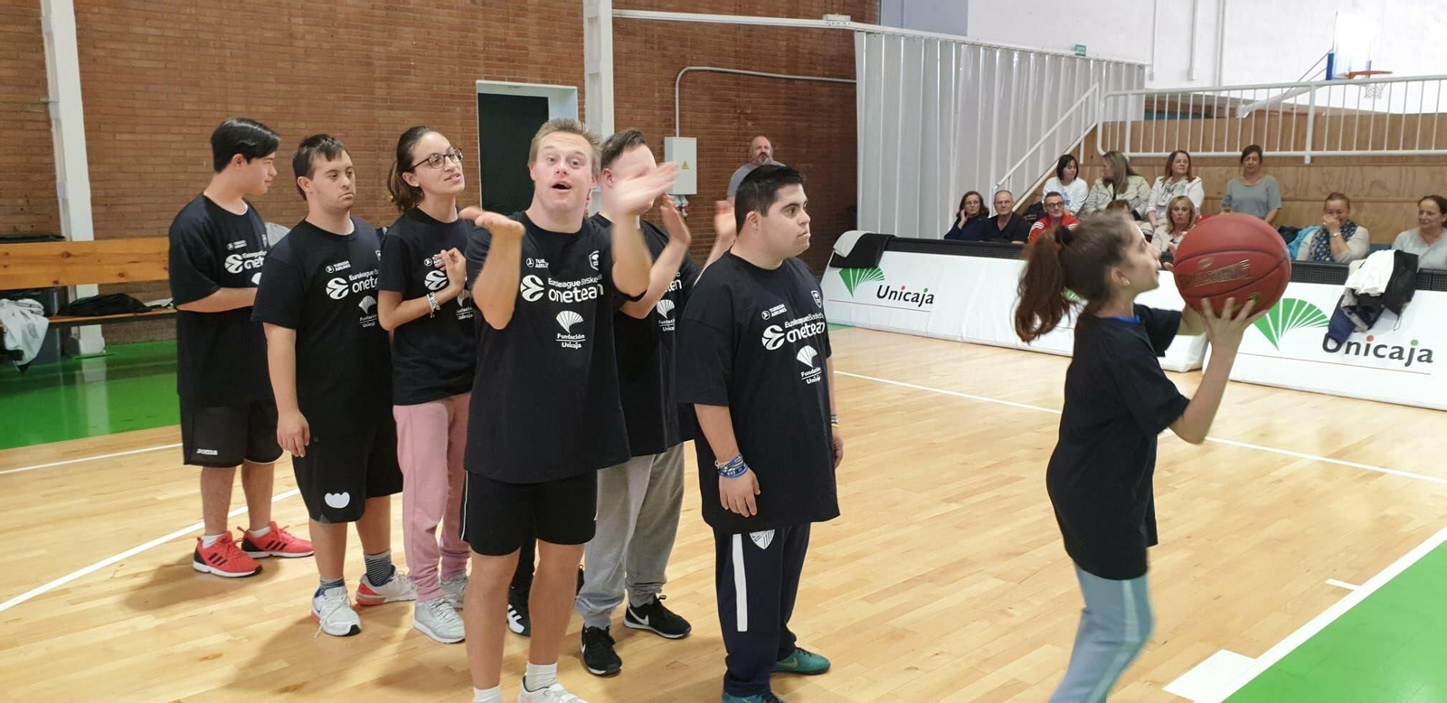 Las fotos de Down Málaga con el Unicaja en el programa One Team Las fotos de Down Málaga con el Unicaja en el programa One Team