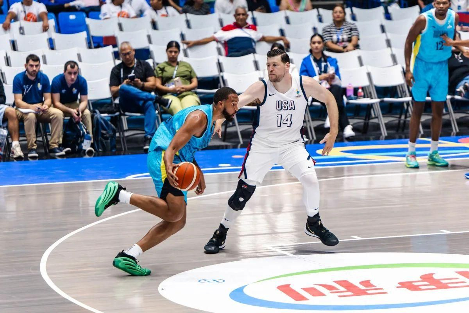 Cooley, con Estados Unidos.