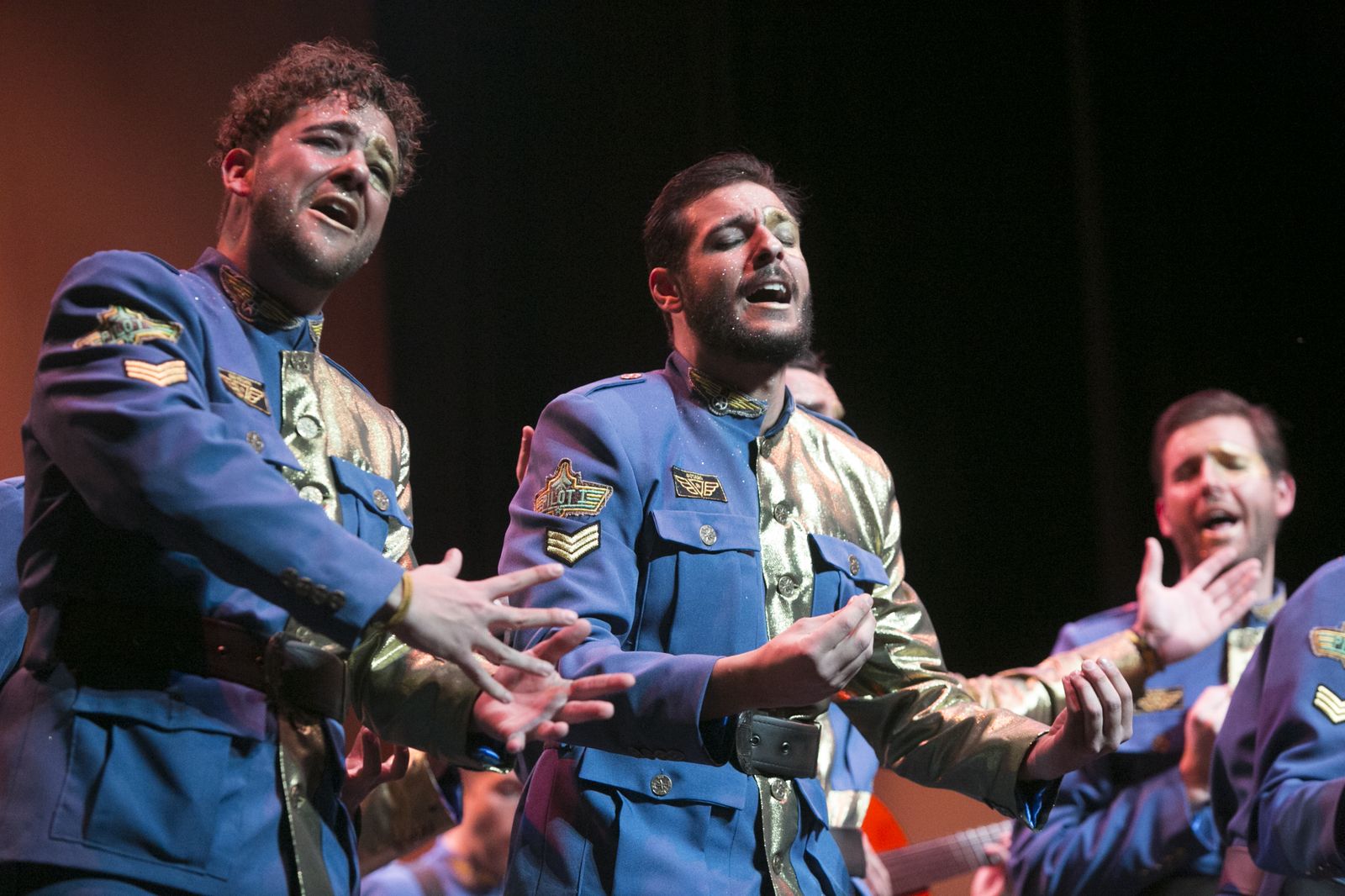 Comparsa 'El escuadrón del segundo mes', de Carmona (Sevilla)