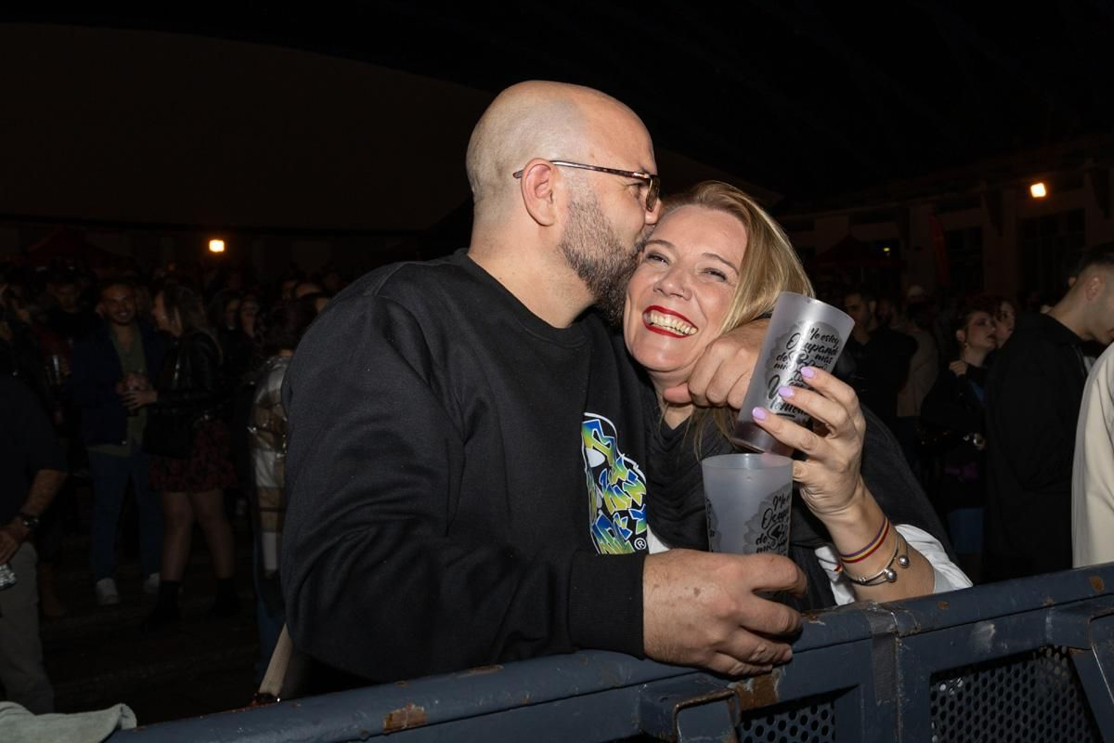 Feria de noche de San Lucas, Concierto de La Plazuela y La Mona Chita Rock, en imágenes