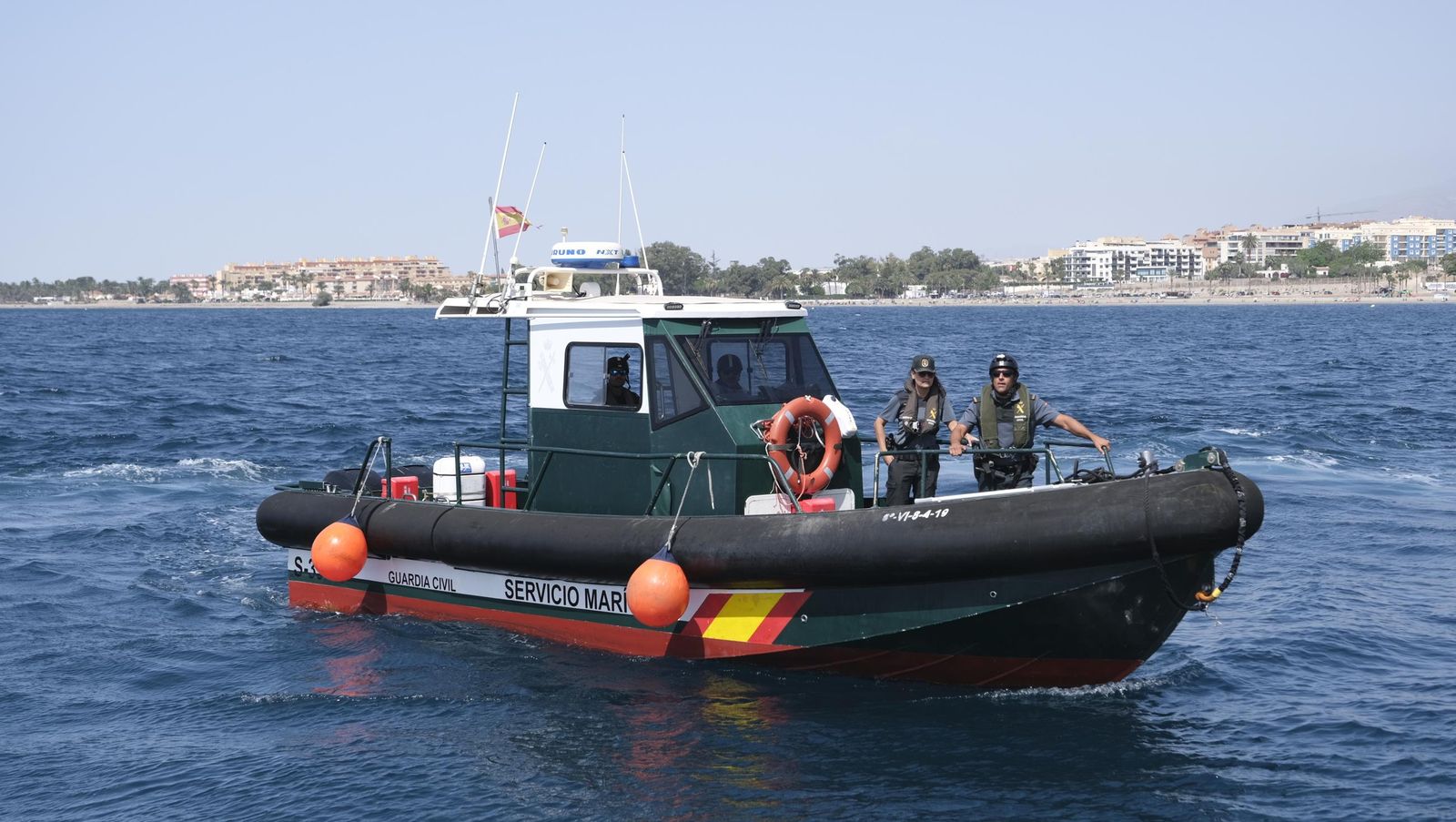Patrullaje con el Servicio Marítimo de la Guardia Civil, en imágenes