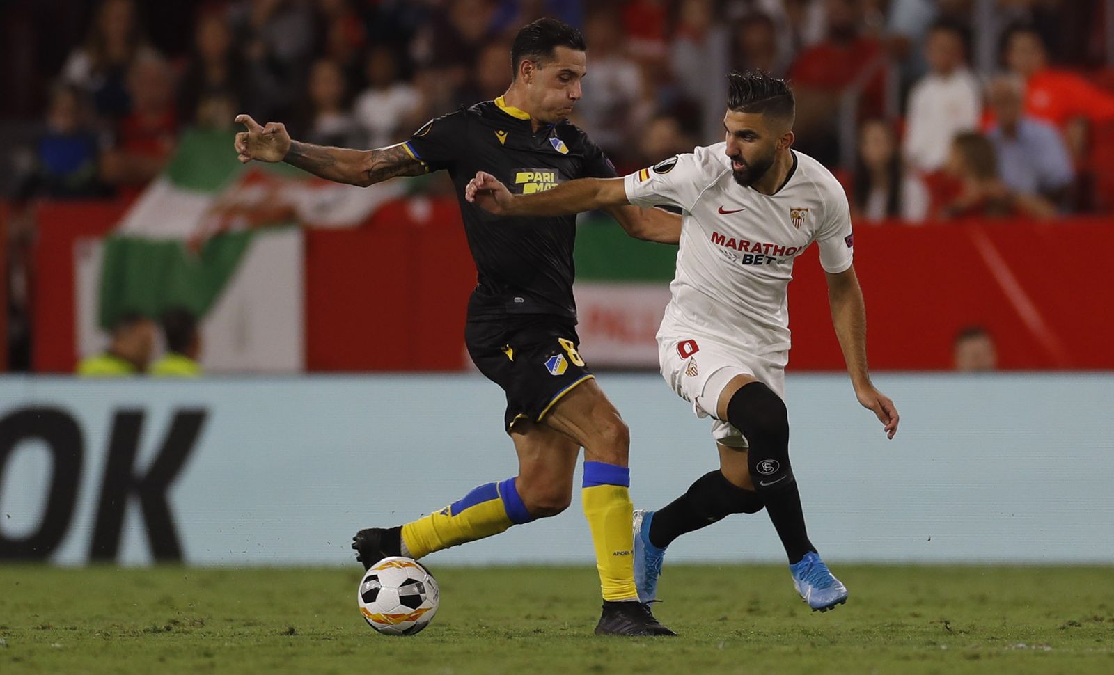Las fotos del Sevilla-Apoel