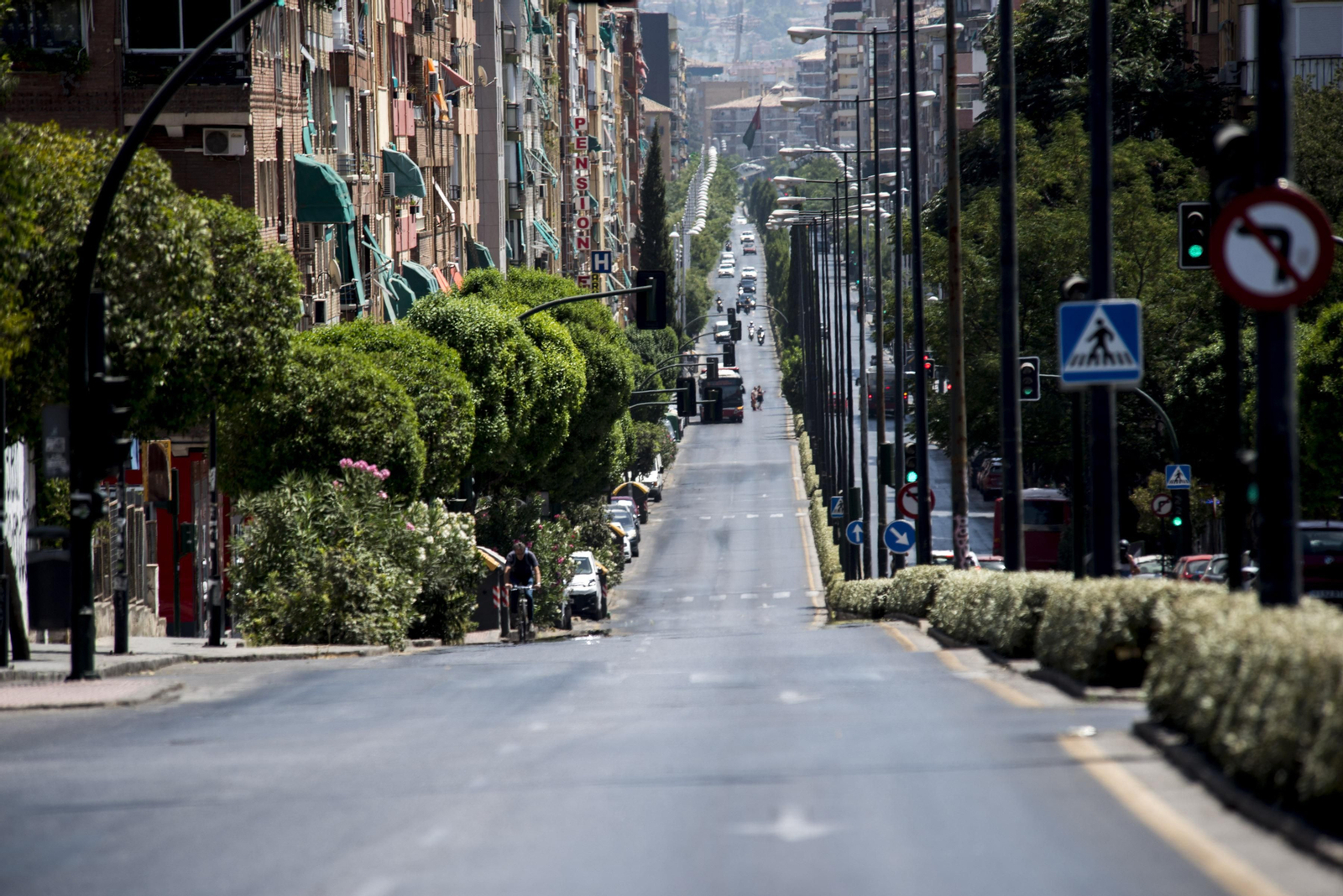 Imágenes de una Granada desierta