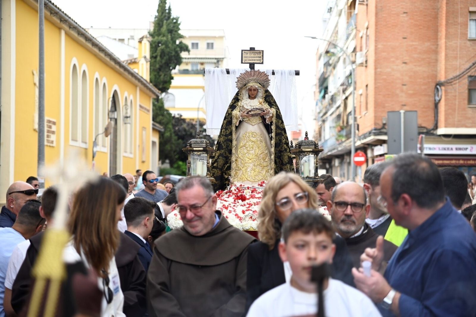 La procesión infantil del colegio Franciscanos de Córdoba, en imágenes