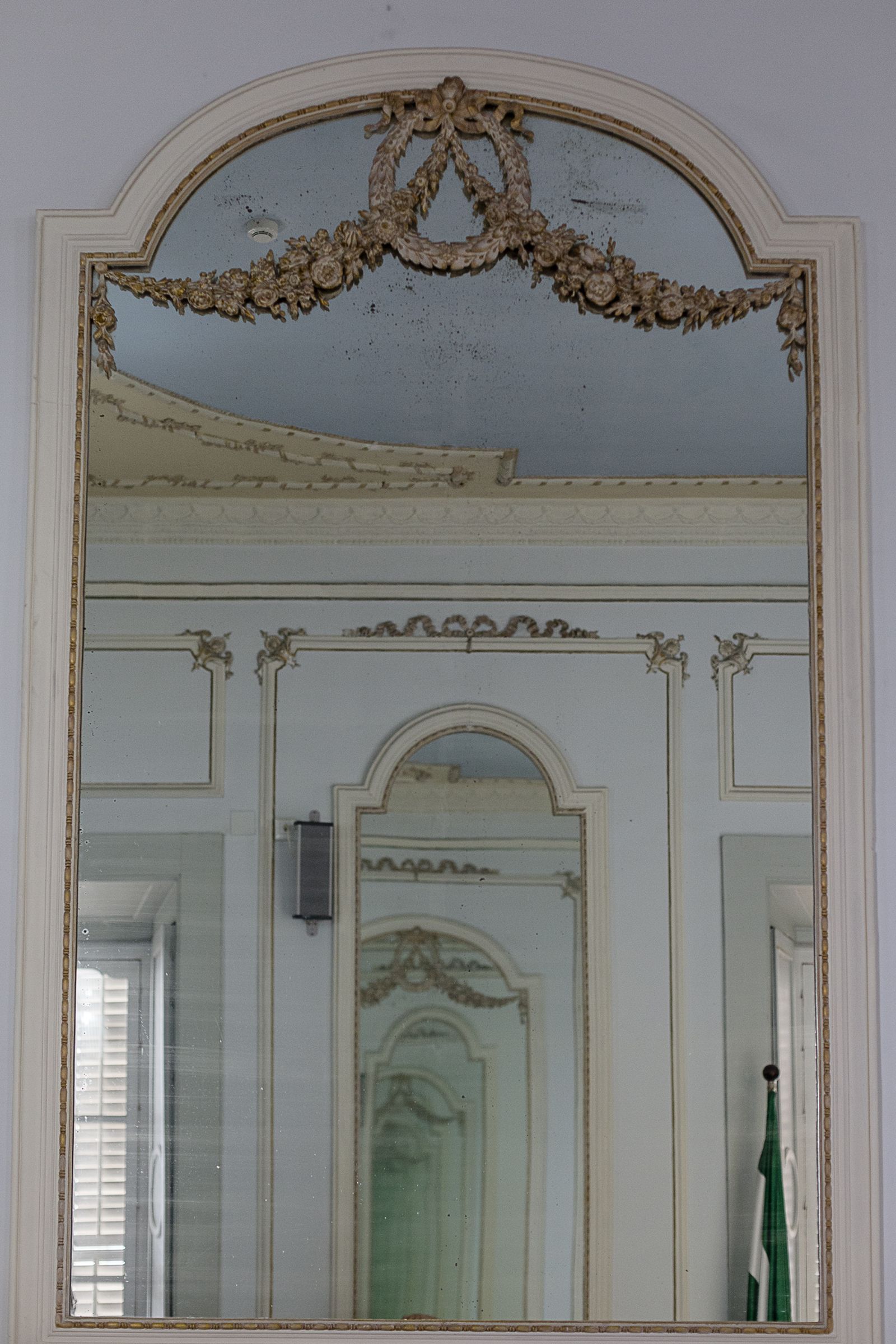 El distinguido edificio de la Delegación de Cultura en Cánovas del Castillo