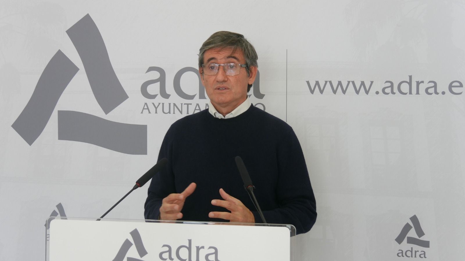 Manuel Cortés, alcalde de Adra.