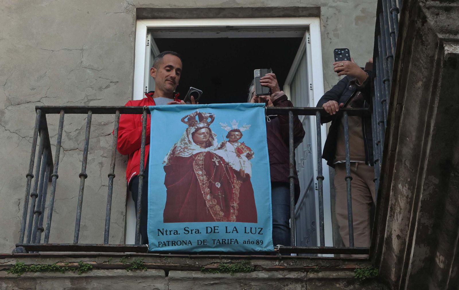 Fotos de la procesión conmemorativa del 275 aniversario del patronazgo de la Virgen de la Luz en Tarifa