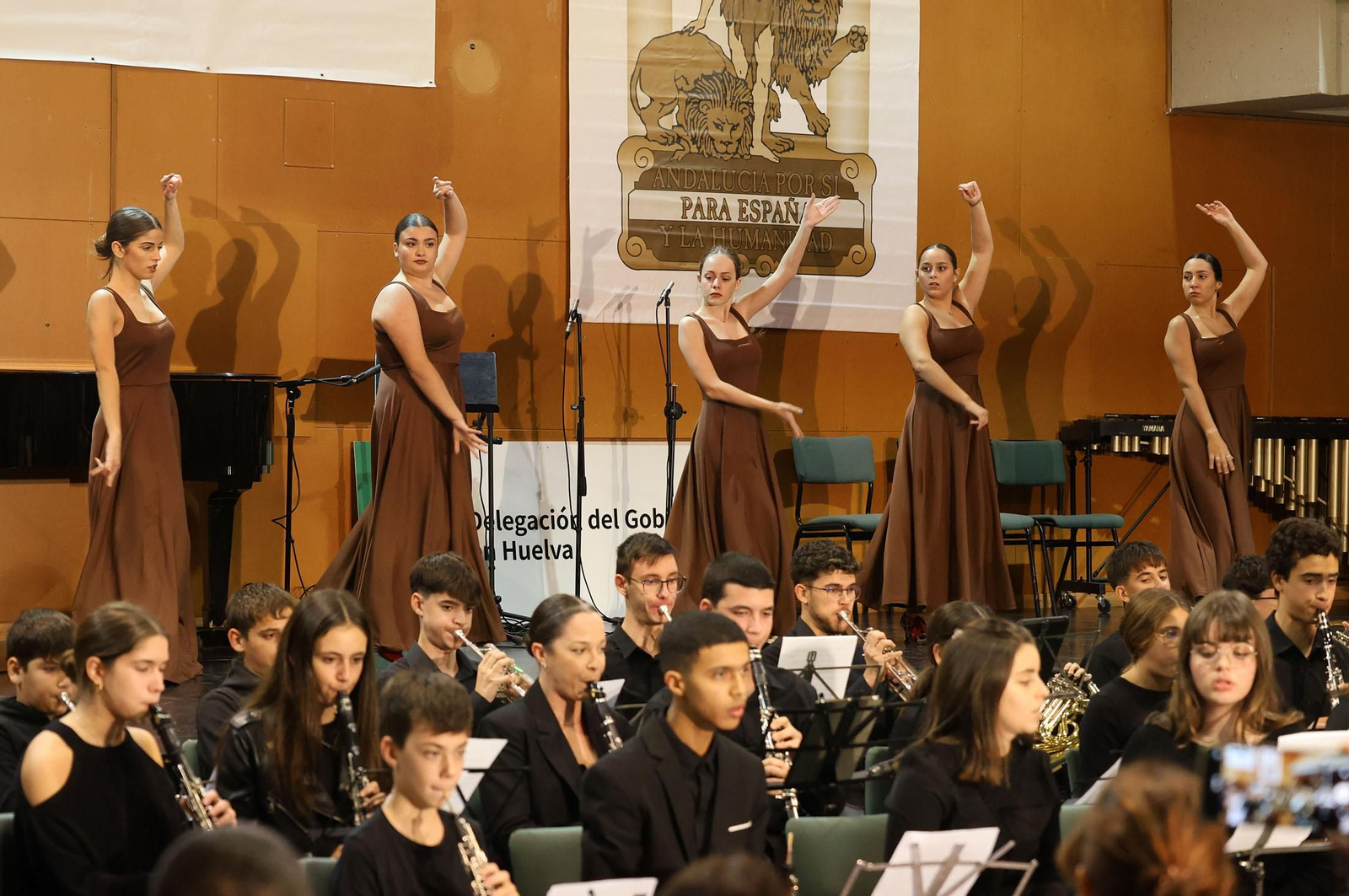 Imágenes del concierto del Conservatorio Profesional de Música 'Javier Perianes' con motivo de la celebración del Día de la Bandera de Andalucía