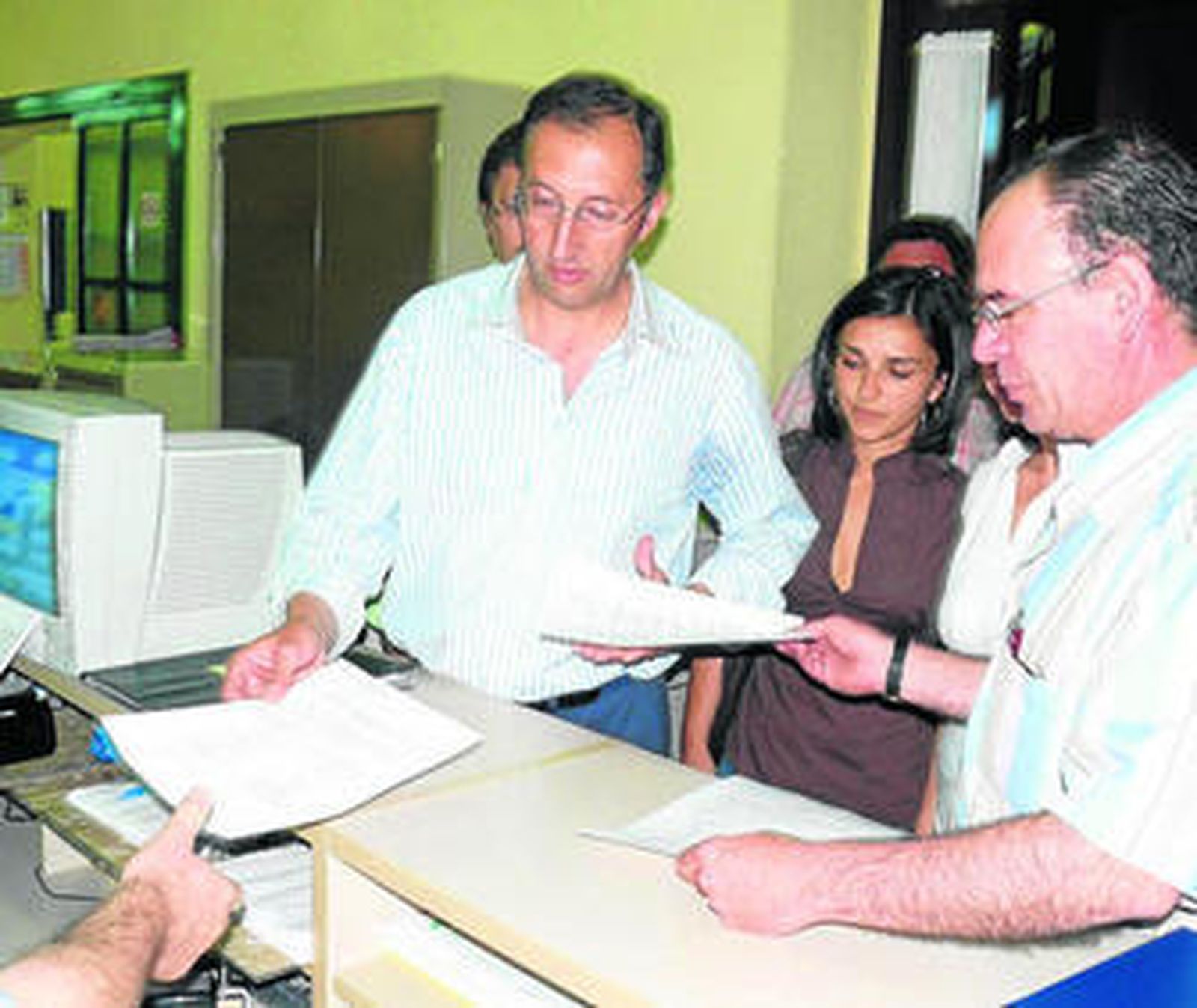 Presentación de la moción de censura a la alcaldía, contra Carlos Sánchez.
