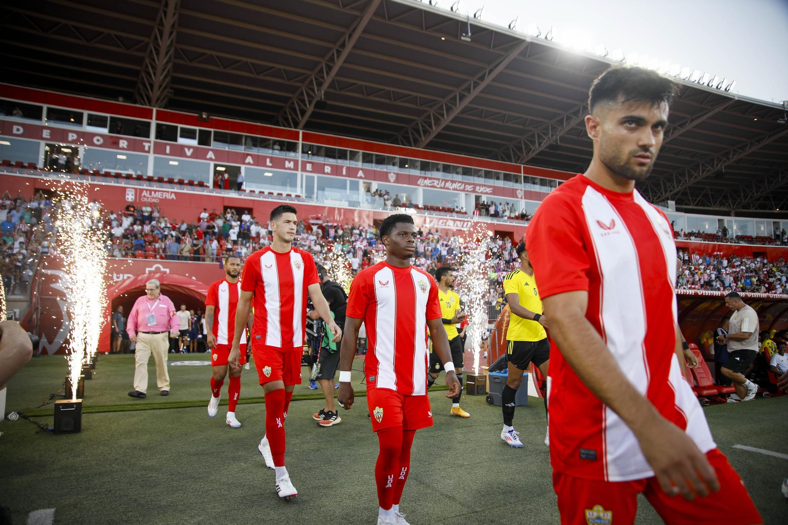 Imágenes del UD Almería-Al-Nassr, Memorial Juan Rojas