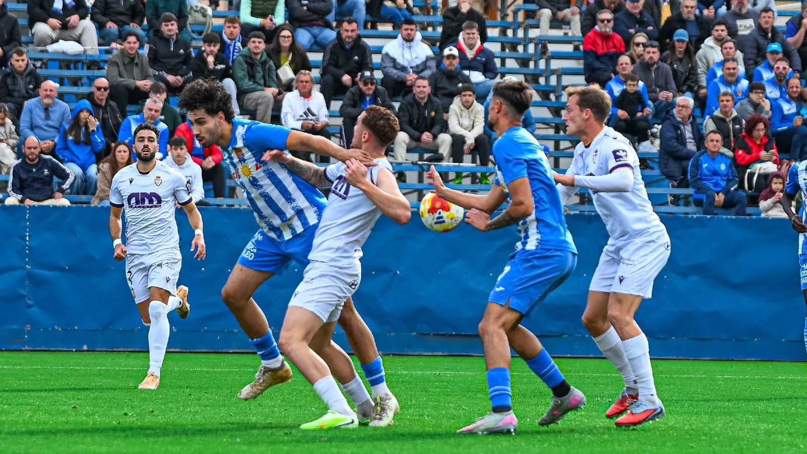El Águilas es el campeón de invierno en el Grupo 4 pese a su empate ante el Real Jaén.