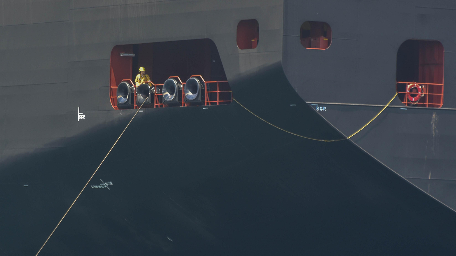 Fotos de la llegada del mayor portacontenedores del mundo el 'MSC Loreto' al puerto de Algeciras