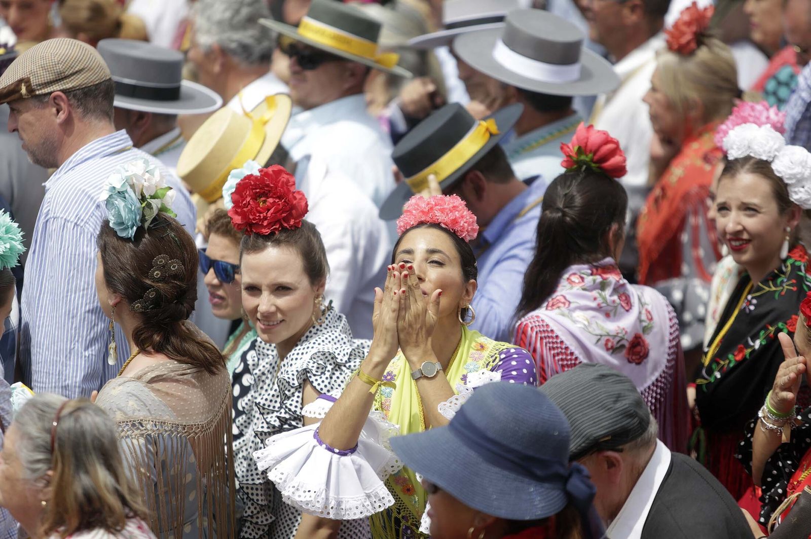 El Rocío 2023: Imágenes de ambiente y presentaciones de las Hermandades