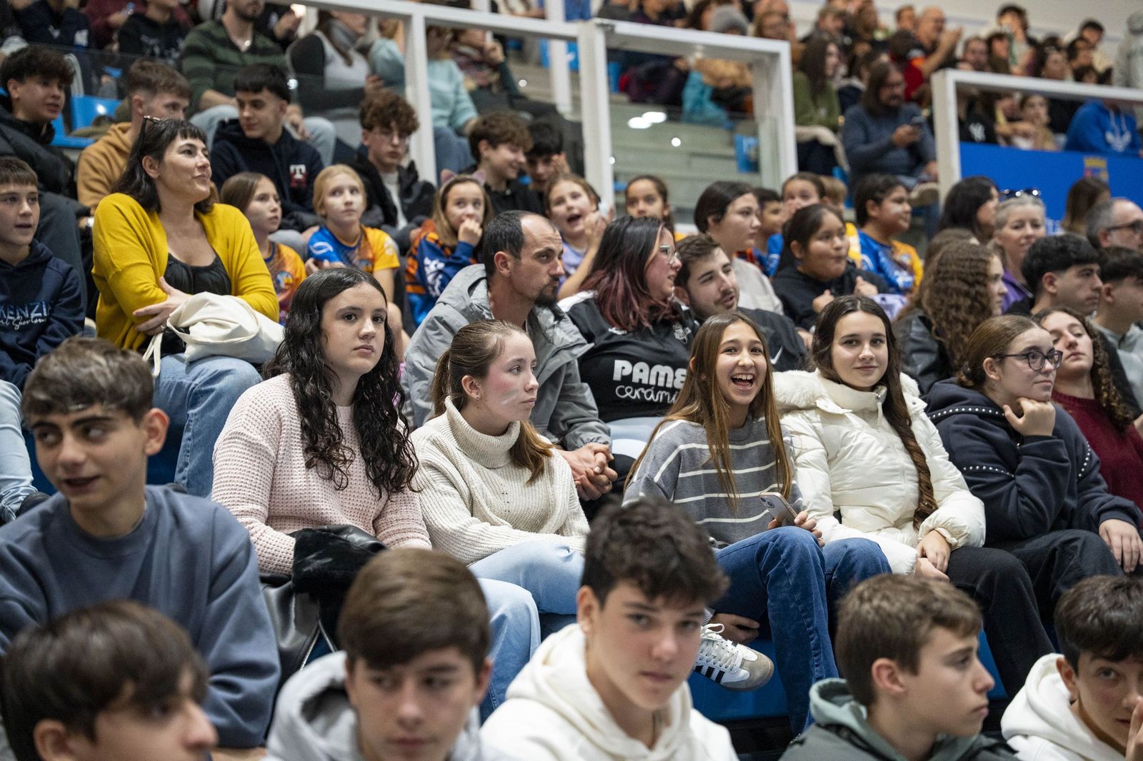 Las imágenes del partido entre Unicaja Costa de Almería y Pamesa Teruel de Superliga de voleibol
