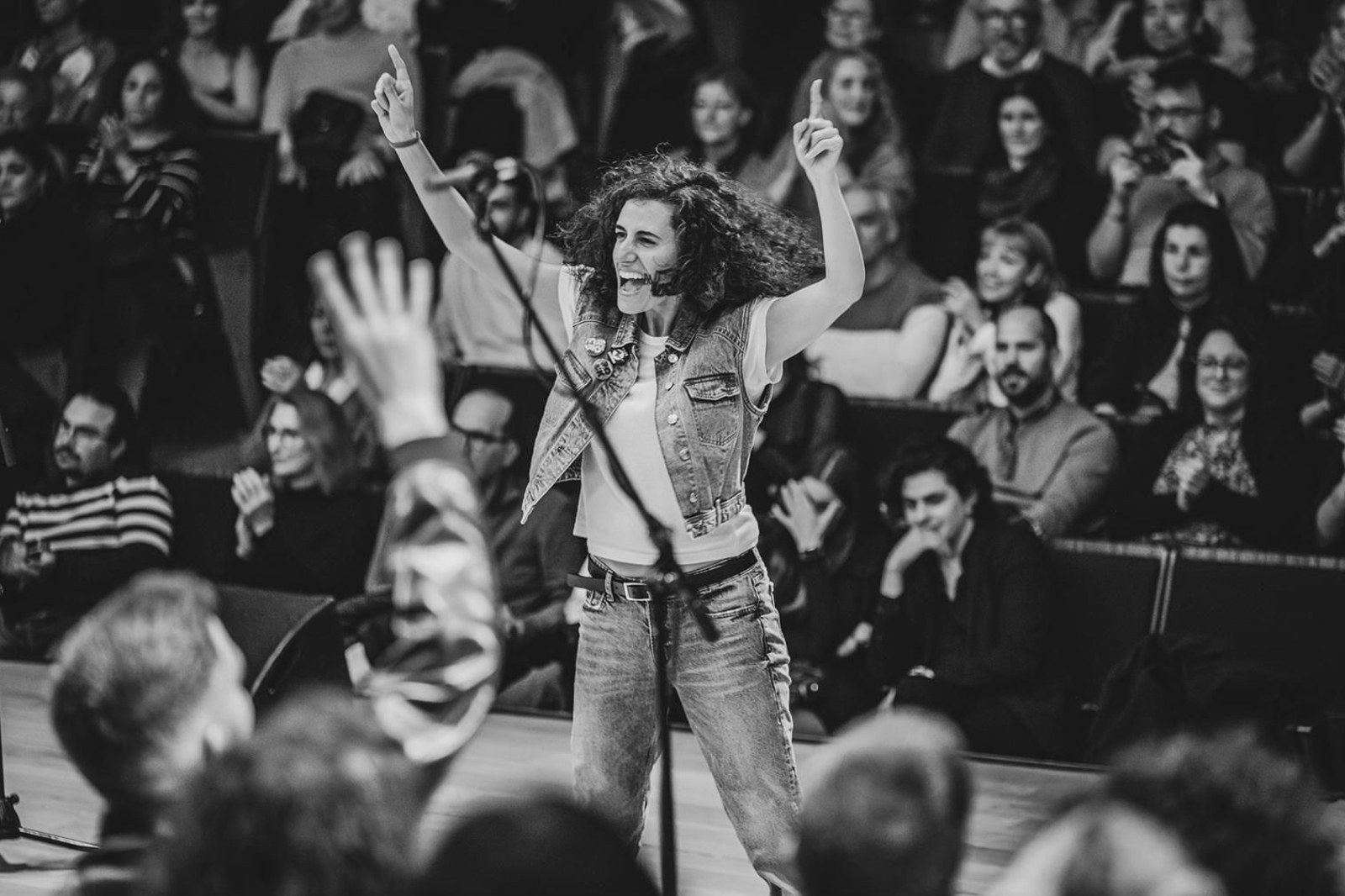 La jiennense Teresa Martínez es la directora de Jaén Rock Choir y Granada Rock Choir.