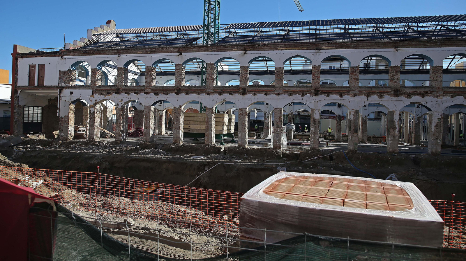 Fotos de las obras del mercado de La Línea