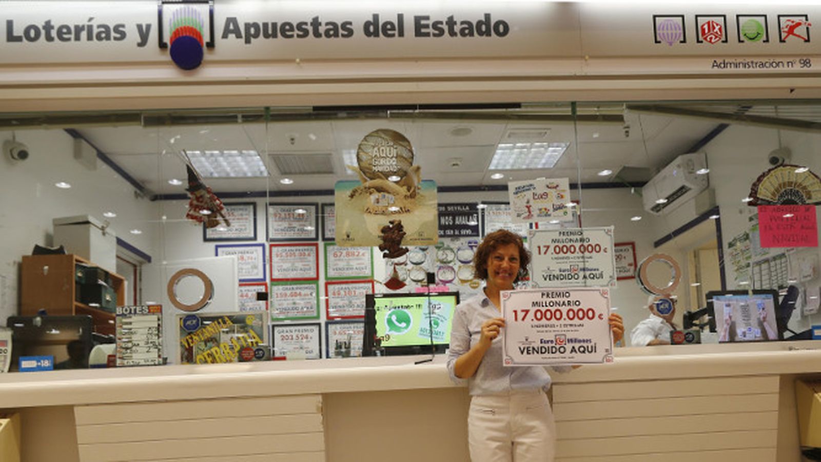 El premio de 17 millones ha sido vendido en la administración 98.