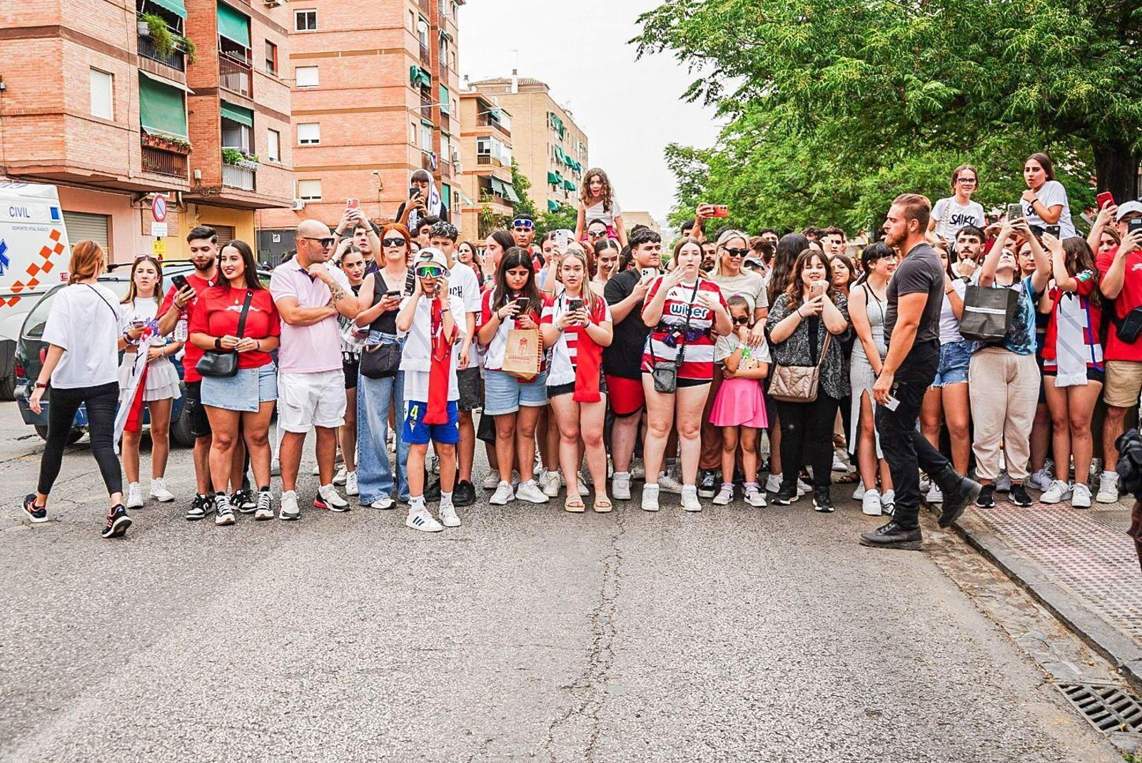 La llegada de Saiko a Los Cármenes, en imágenes