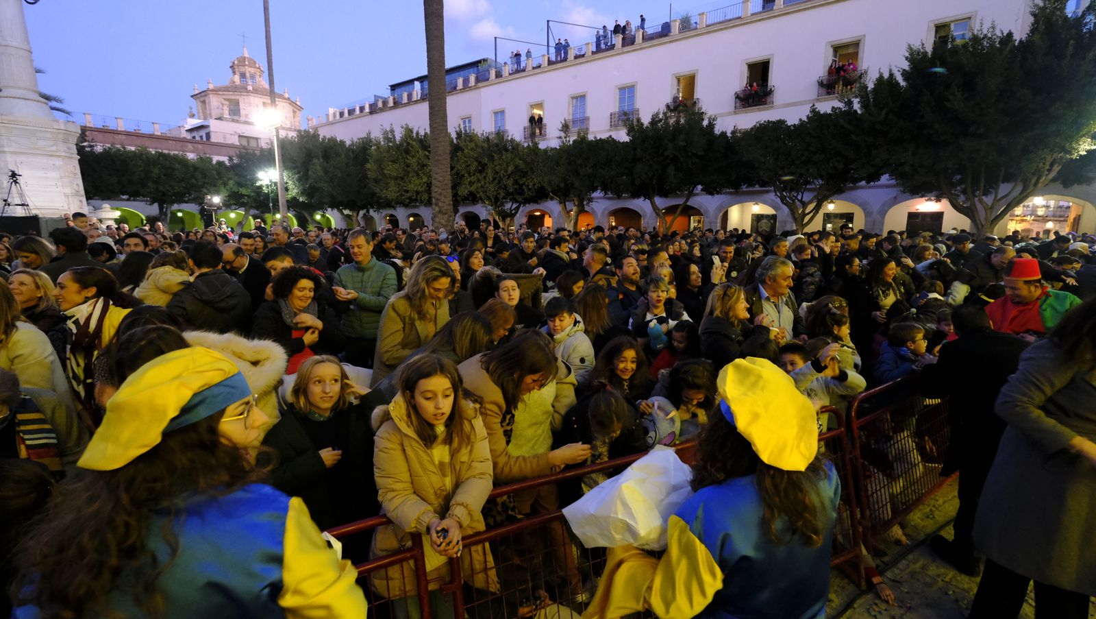 Fotogalería de la Cabalgata de Reyes Magos en Almería
