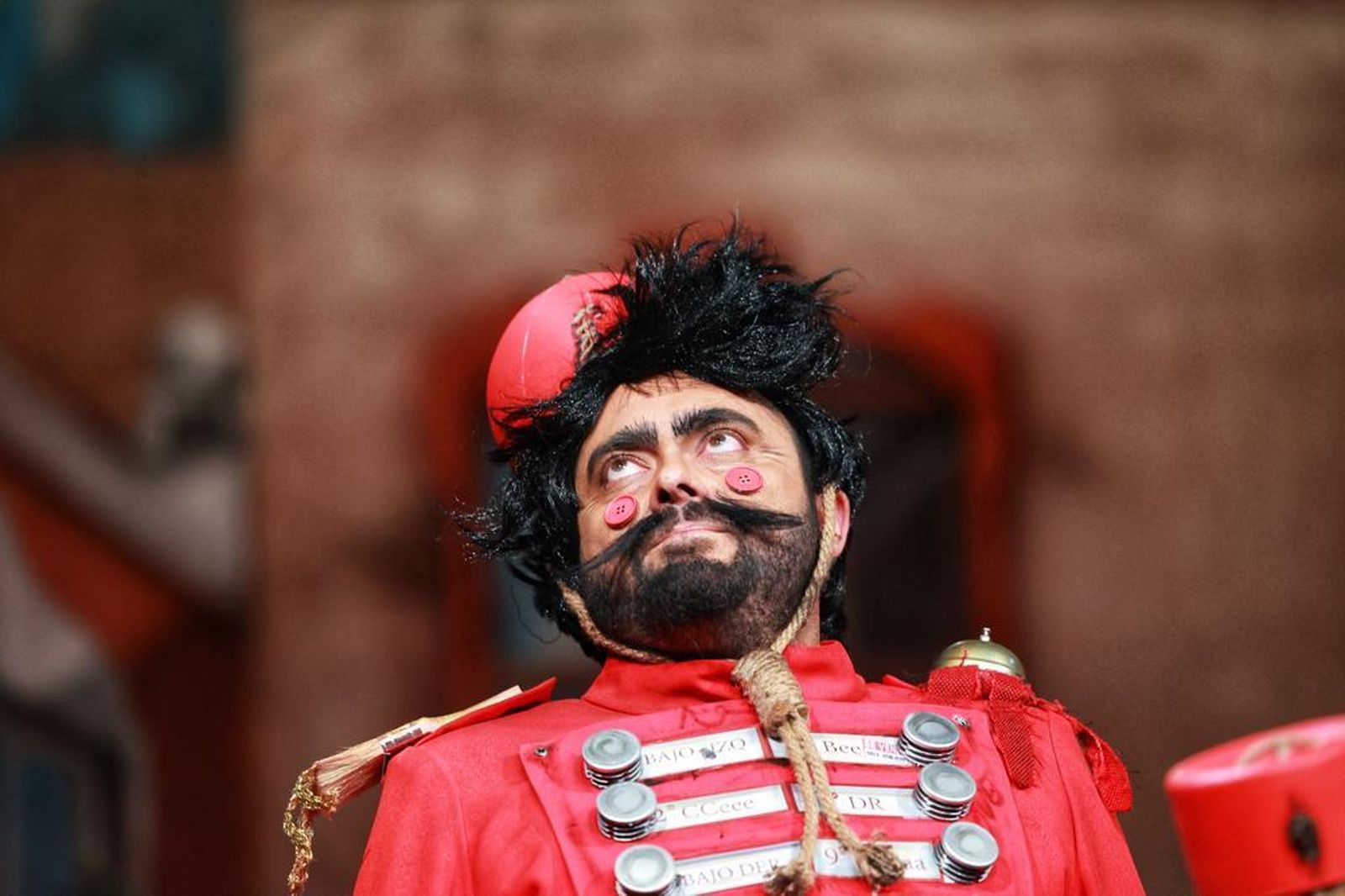 Chirigota 'Hotel y resort Cadi, aquí tiene usté su casa'