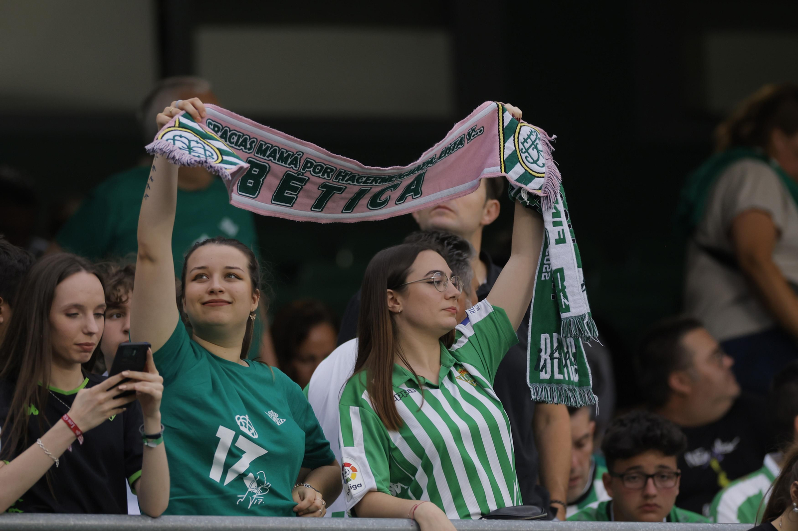 Búscate en las fotos de la despedida de Joaquín