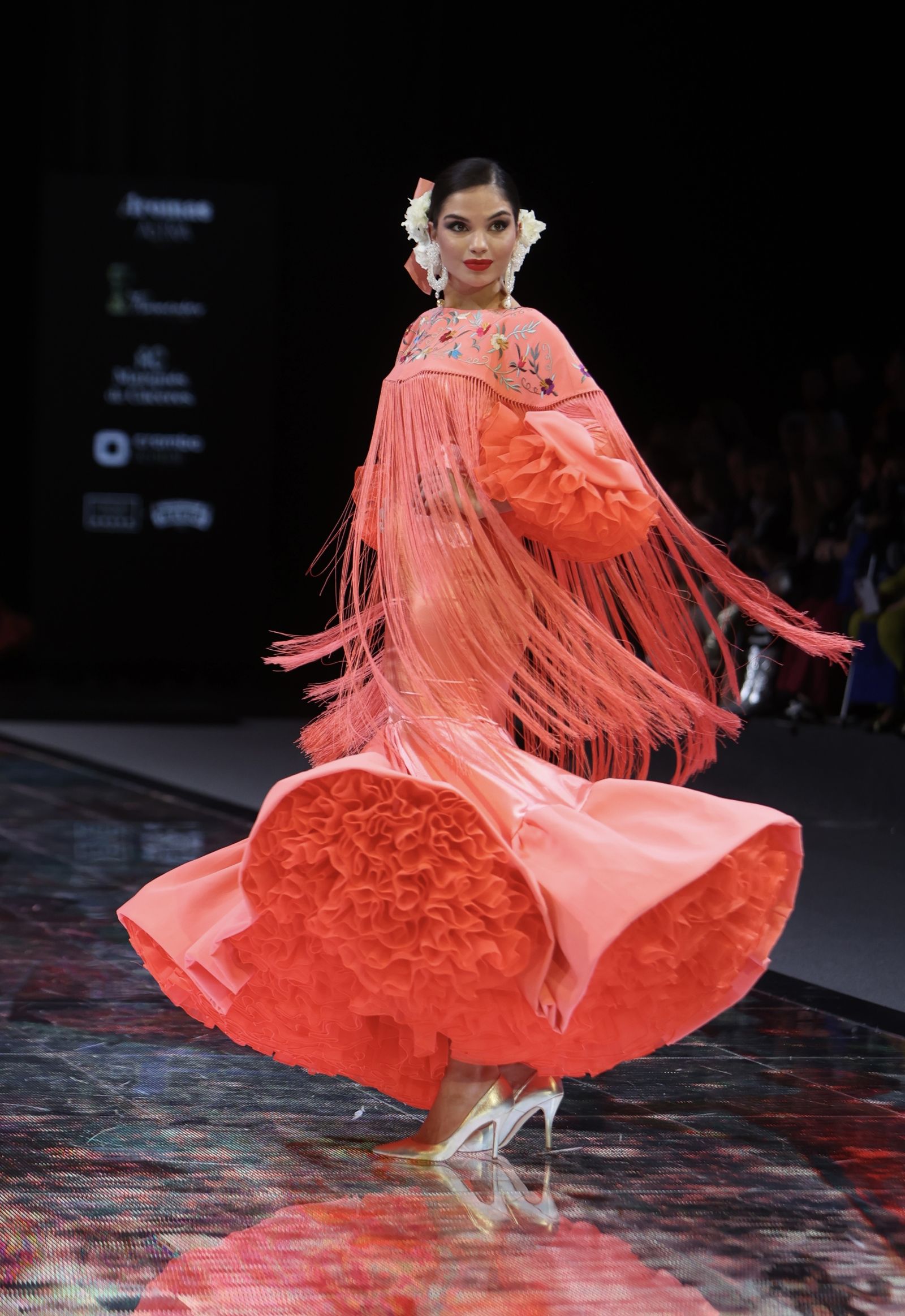 Desfile de Carmen  Latorre en SIMOF DE 2024, todas las fotos