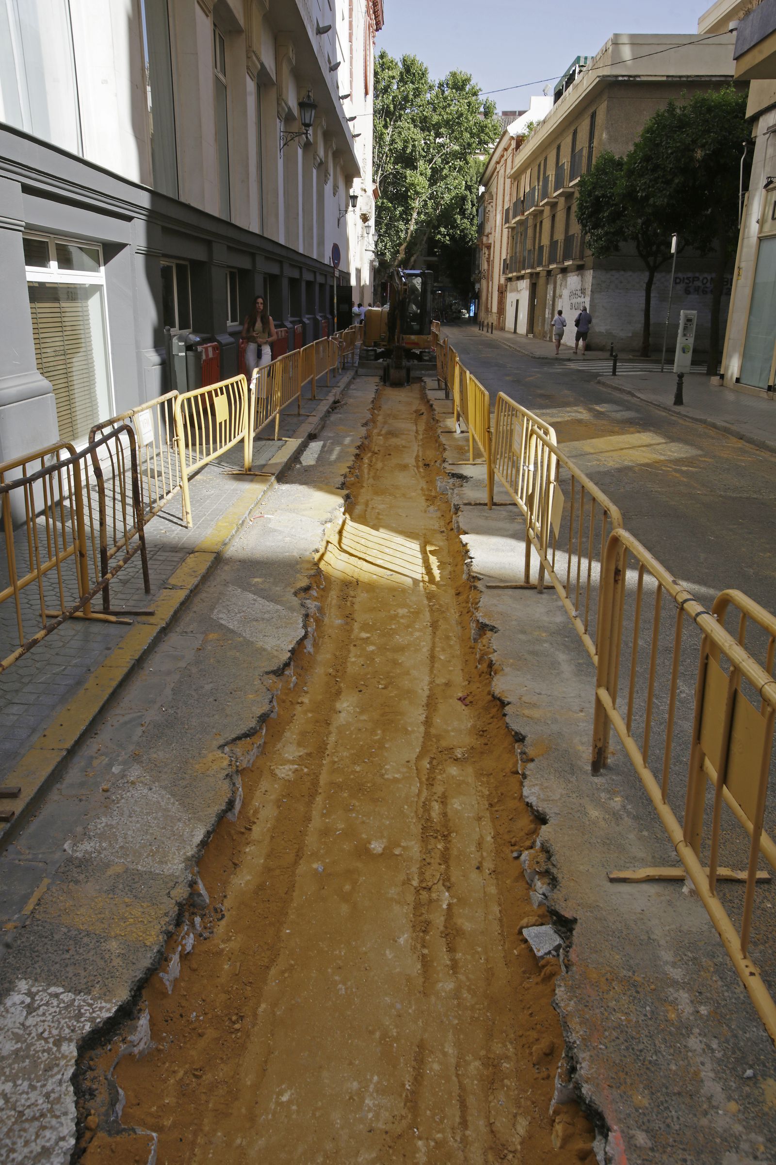 Obras en la calle Canalejas y Cristo del Calvario. Eliminación de aparcamientos