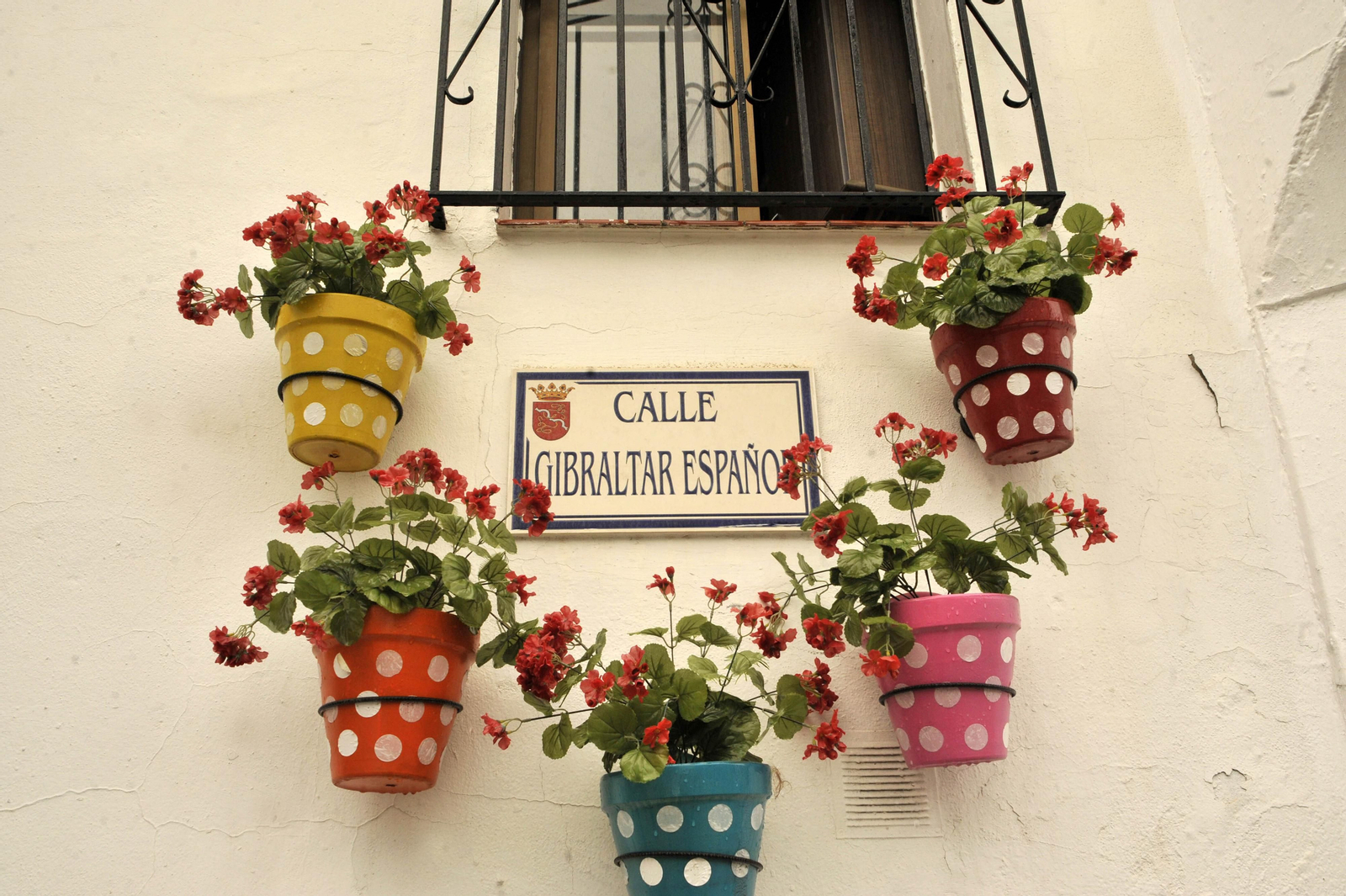 Calle "Gibraltar Español" en Setenil de las Bodegas.