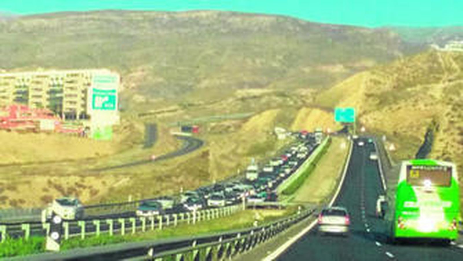 Las colas eran notables en la autovía en dirección a Almería.