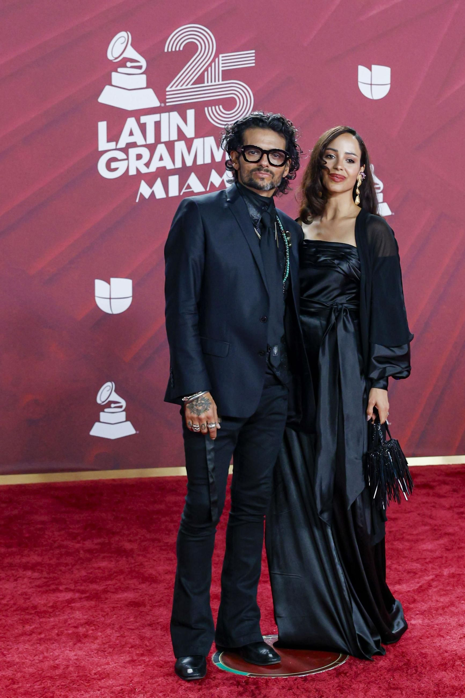 Todos los famosos, tendencias y curiosidades en la alfombra roja de la 25 edición de los Grammy Latinos