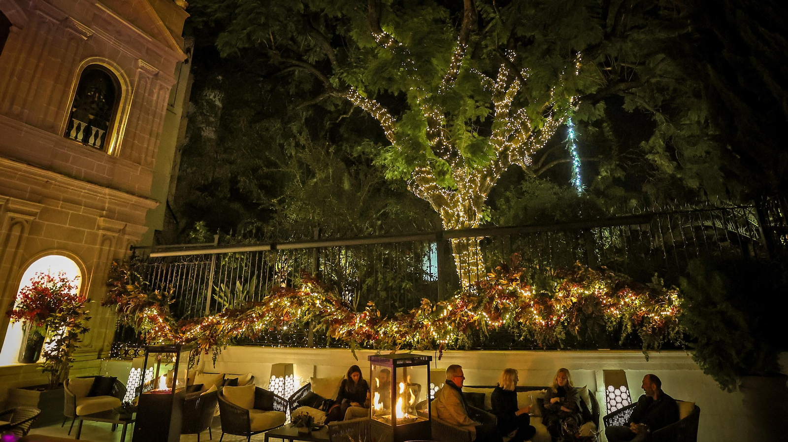 Espectacular decoración navideña del Hotel Casa Palacio María Luisa de Jerez